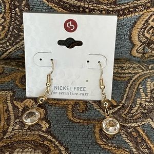 🌸 3/$20 New Crystal stone gold tone earrings
